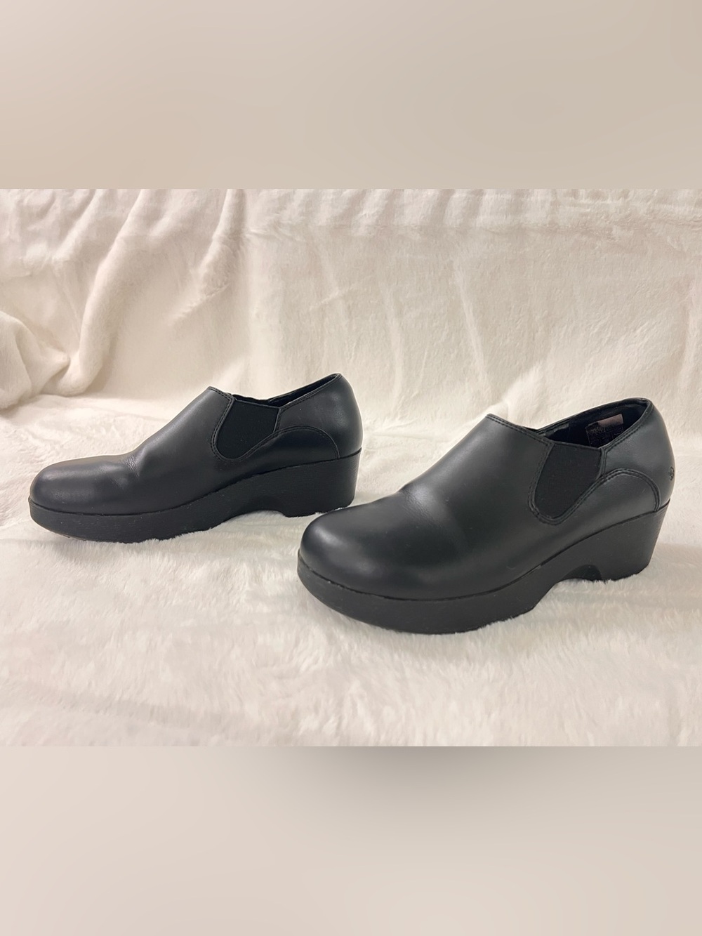 Black Shoes for Crews non-slip Clogs - Women